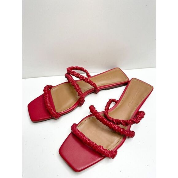 Who What Wear Sandals Womens Size 7 Red Faux Leather Square Toe Slip On Shoes - Picture 1 of 6